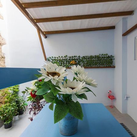 Wonderful Renovated Apartment With Private Patio Athén Kültér fotó