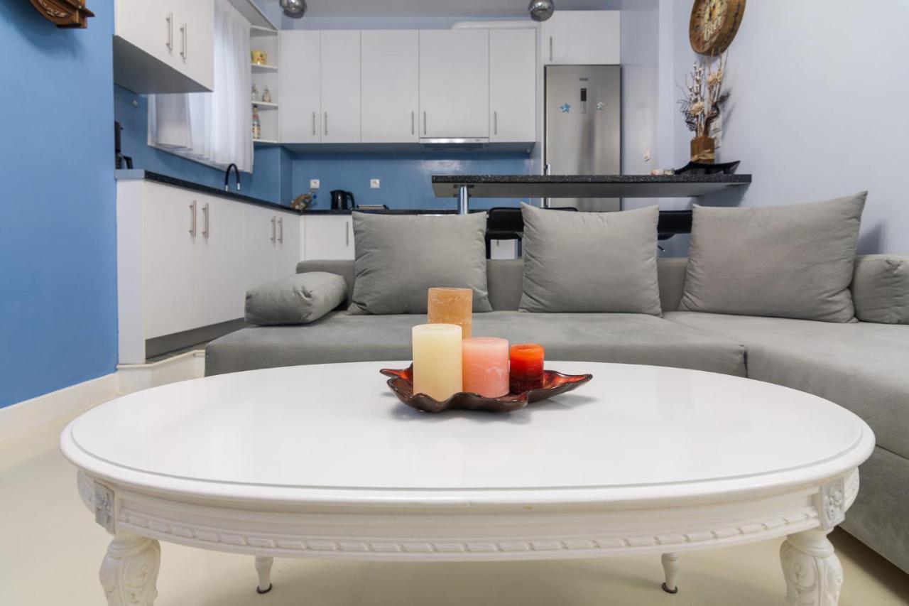Wonderful Renovated Apartment With Private Patio Athén Kültér fotó